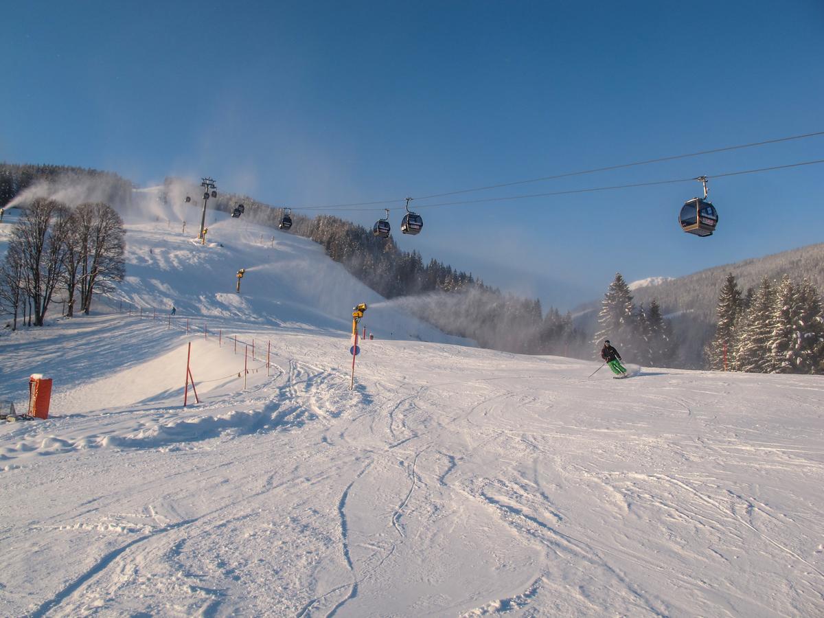 Saalbach Apartments Landhaus Bernkogel - Ski In Ski Out Εξωτερικό φωτογραφία